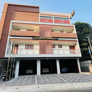  Hotel Grand Residency &
