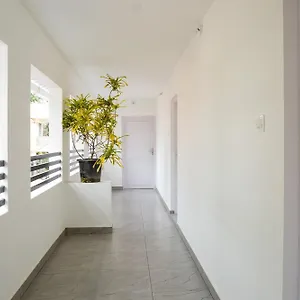  Hotel Avanthi